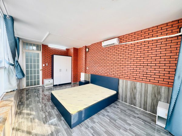 Số 300/35 Nguyễn Thái Sơn