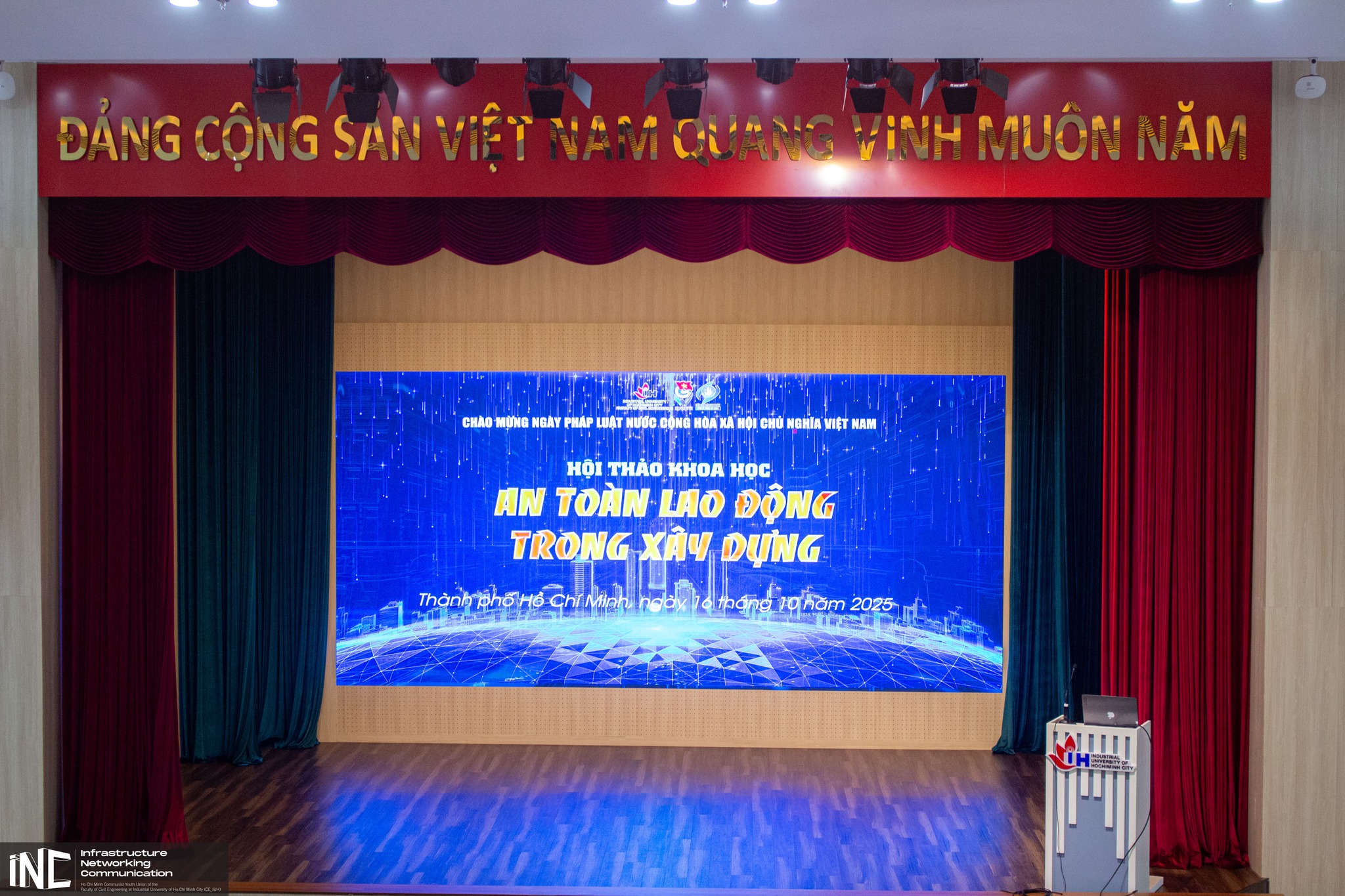 Tham gia hưởng ứng “Tuần lễ Sinh viên Thành phố tiên phong phát triển khoa học, công nghệ, đổi mới sáng tạo và chuyển đổi số”