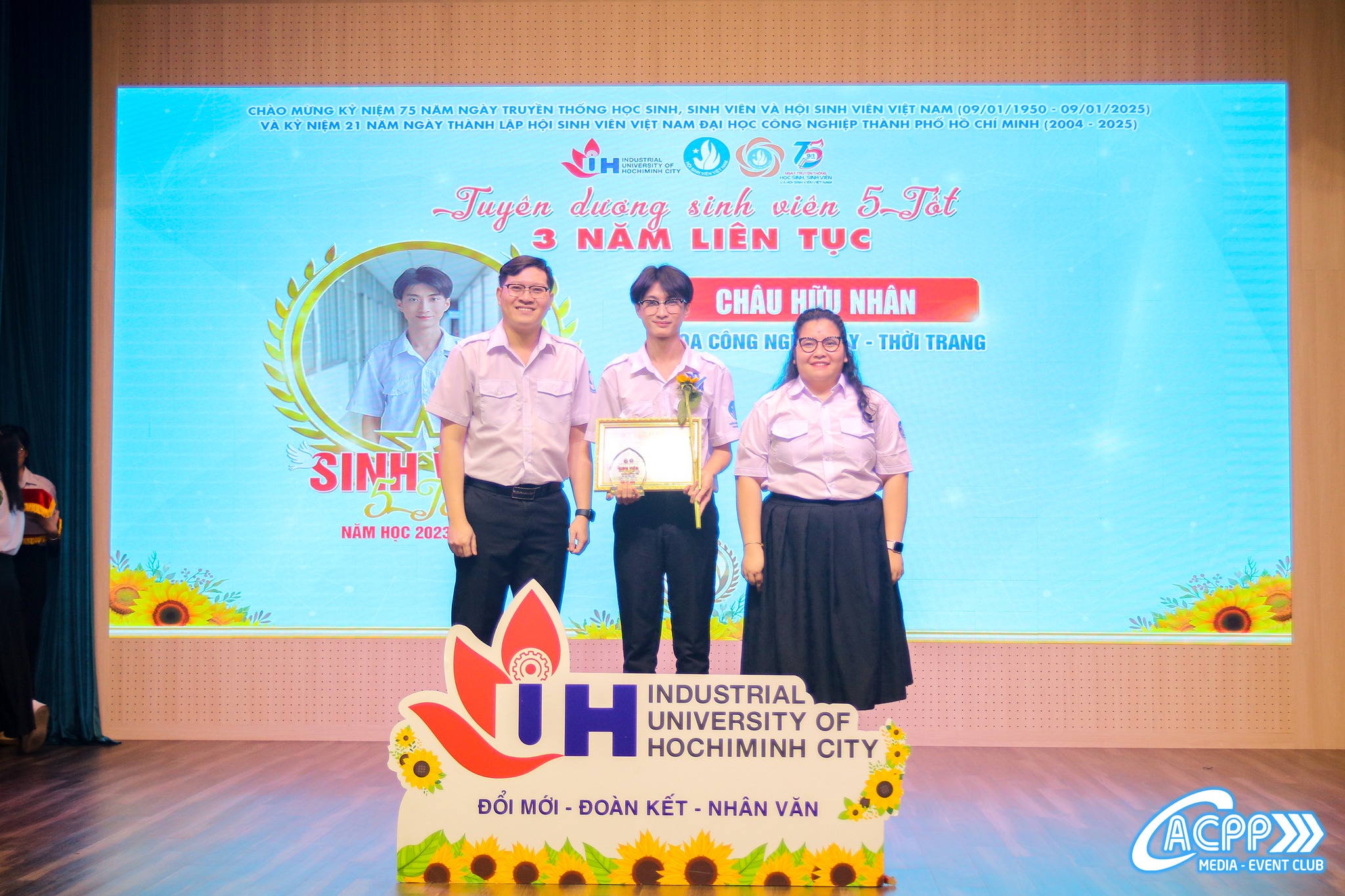 BÀI TUYÊN DƯƠNG SINH VIÊN TIÊU BIỂU THÁNG 6/ DANH HIỆU SINH VIÊN 5 TỐT CẤP THÀNH PHỐ