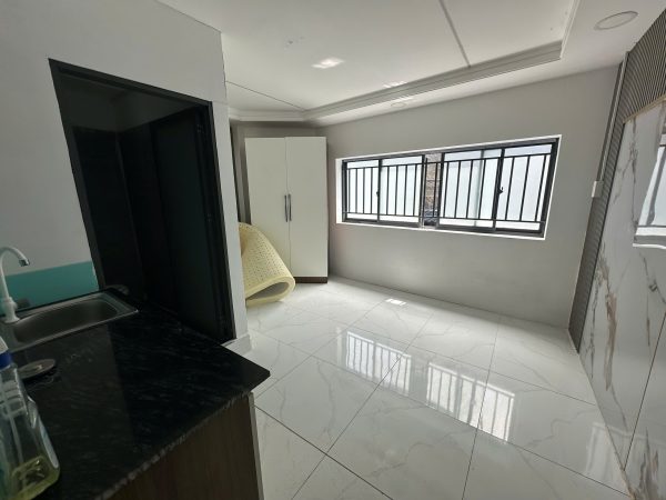 Địa chỉ: 350 Nguyễn Văn Lượng