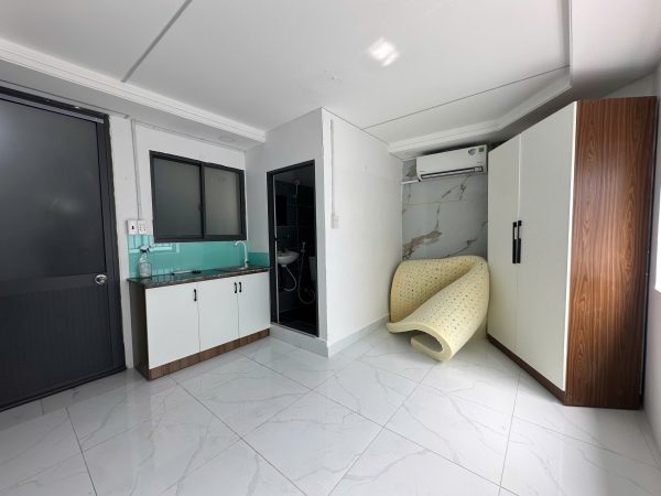 Địa chỉ: 350 Nguyễn Văn Lượng