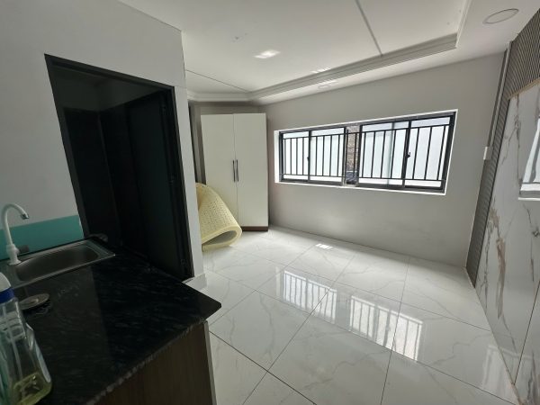 Địa chỉ: 350 Nguyễn Văn Lượng
