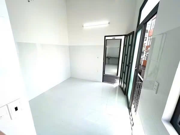 Địa chỉ: 499/6/46 Quang Trung
